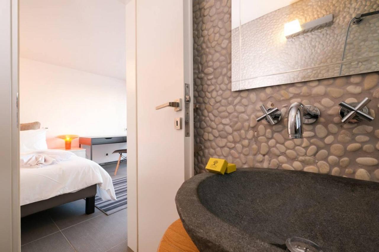 Urban Luxury Homm Apt. In Deinokratous Str. Apartment Athens Ngoại thất bức ảnh